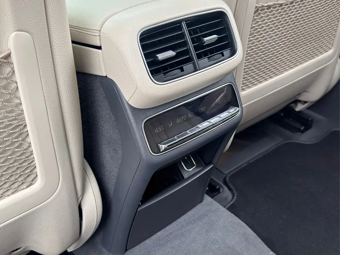 Mercedes-Benz GLE 2020 GLE 350 4MATIC Luxury фото 8