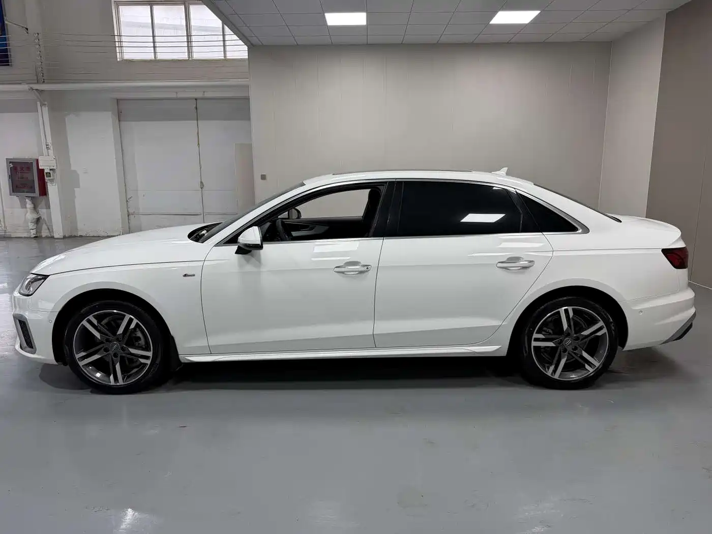 Audi A4L 2020 40 TFSI quattro Luxury Dynamic фото 7
