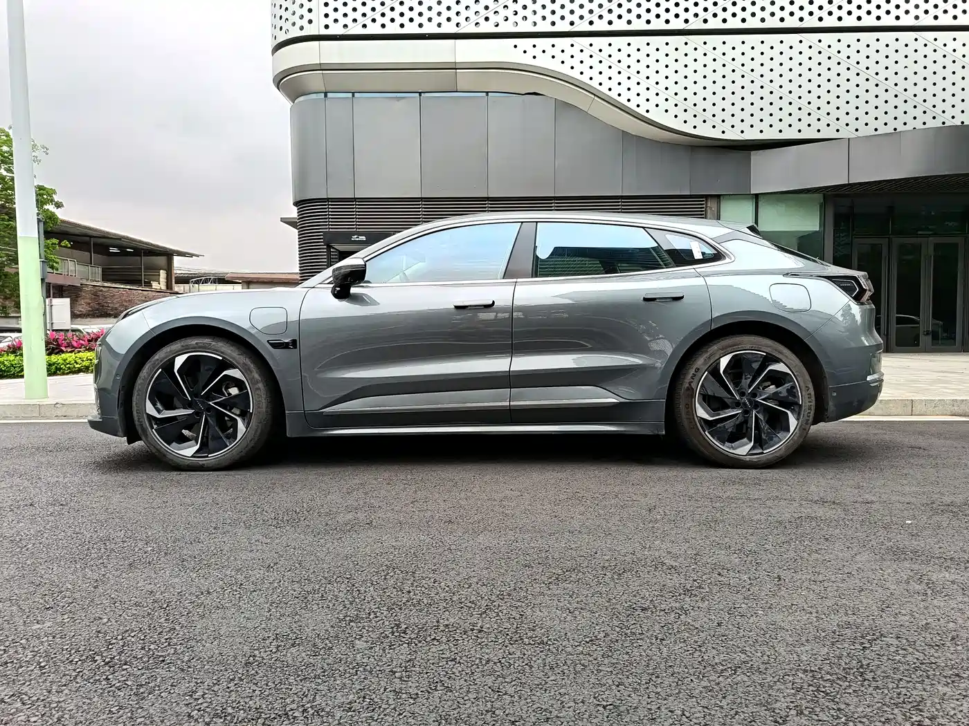 ZEEKR EXTREME KRYPTON 001