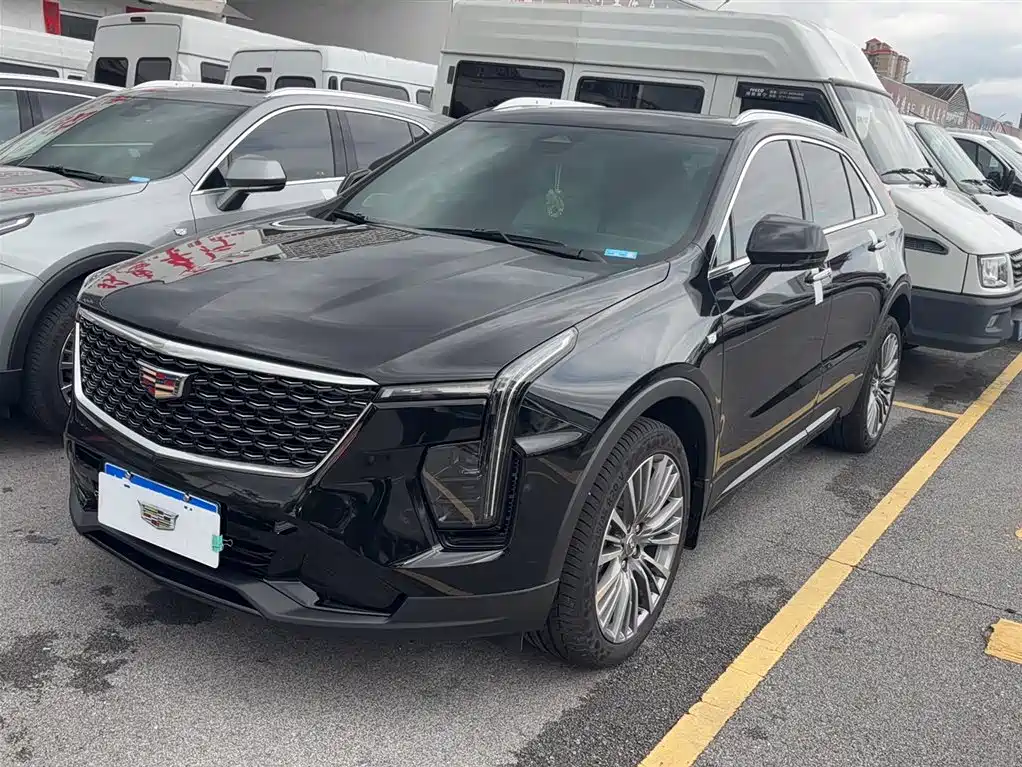 Cadillac XT4 2024 28T 2WD Premium фото 2
