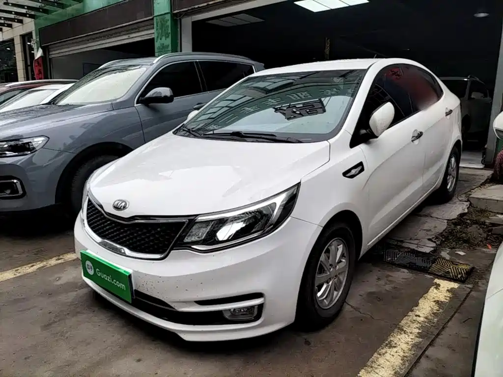 Kia K2 2015 Sedan 1.4L AT GLS