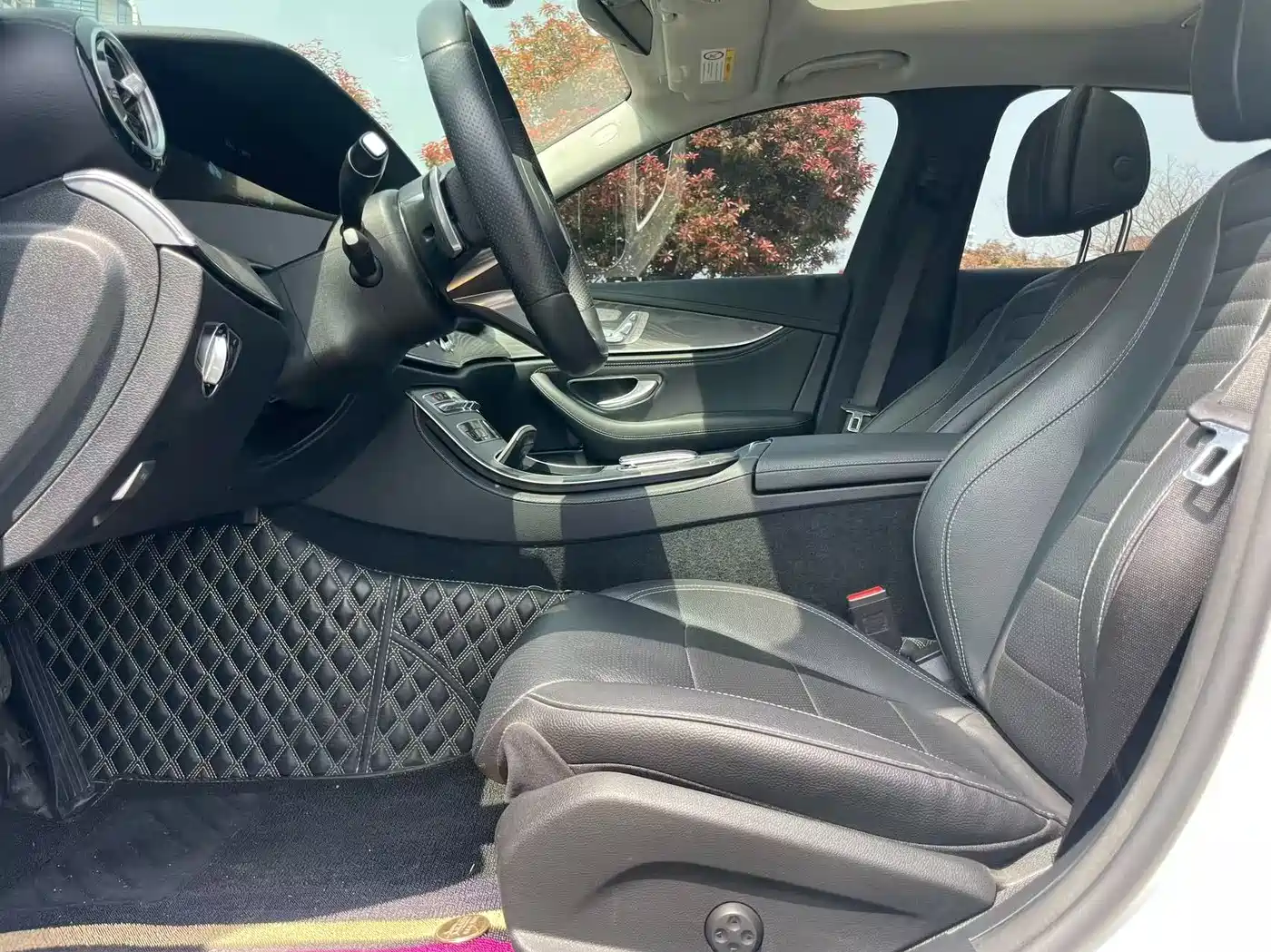 Mercedes-Benz E-Class 2022 E 300 L Sport Fashion фото 3