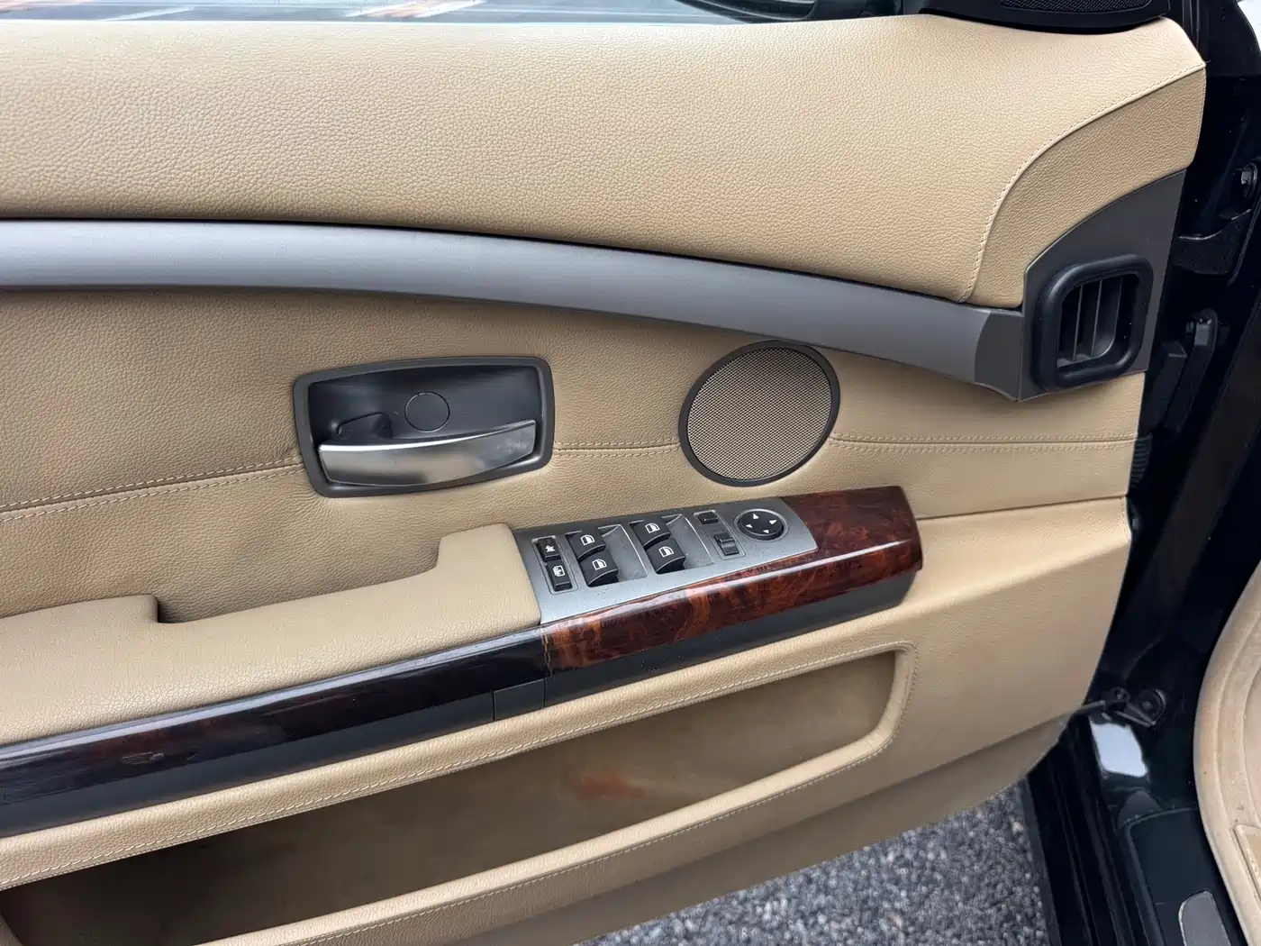 Фото 8 - BMW 7 Series