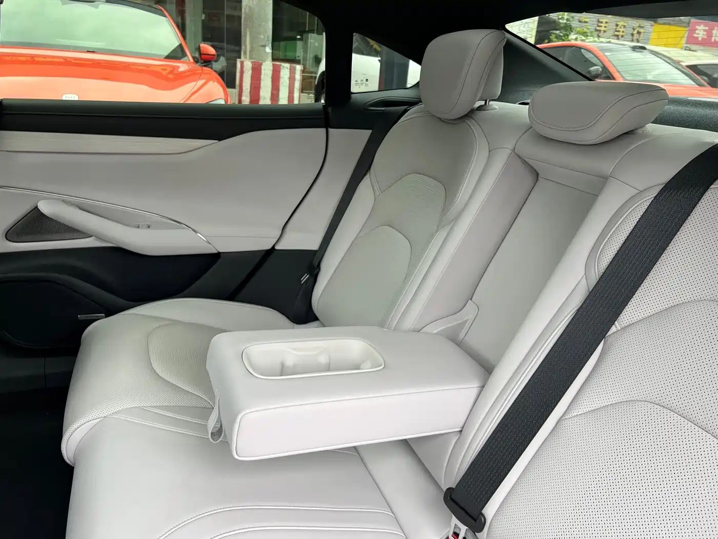 Xiaomi Auto Xiaomi SU7 2024 AWD Extended Range Advanced Smart Driving Max Edition фото 16