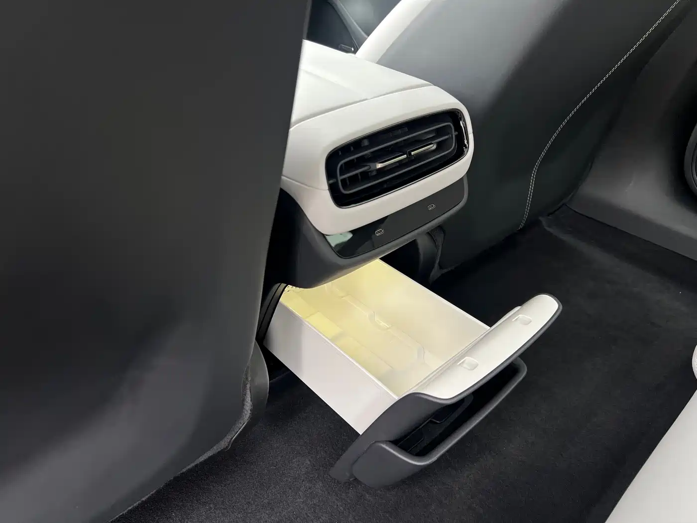 Xiaomi Auto Xiaomi SU7 2024 AWD Extended Range Advanced Smart Driving Max Edition фото 18
