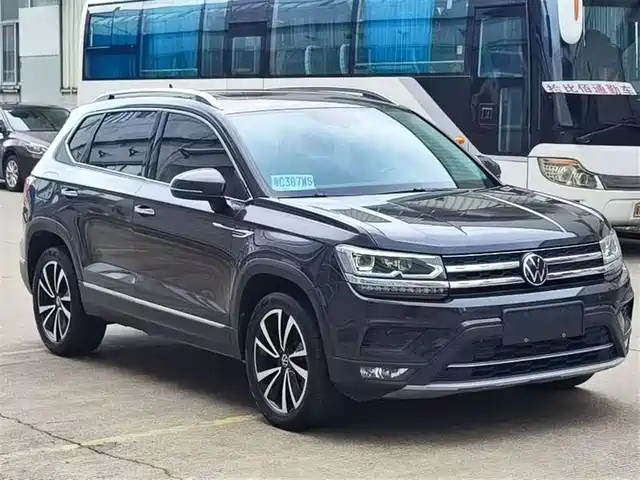 Volkswagen Tharu 2021 330TSI 4WD Luxury Plus