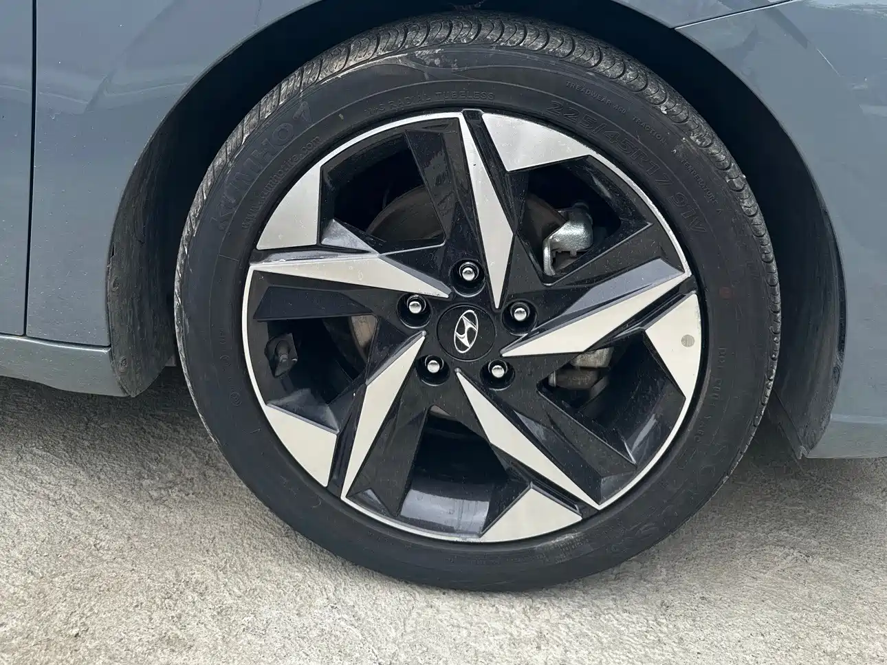 Hyundai Elantra 2021 1.5L CVT GLX Elite Edition фото 5