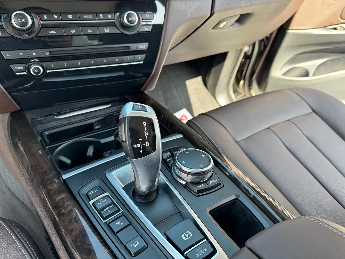 BMW X5 (Import) 2014 xDrive35i Leading фото 14