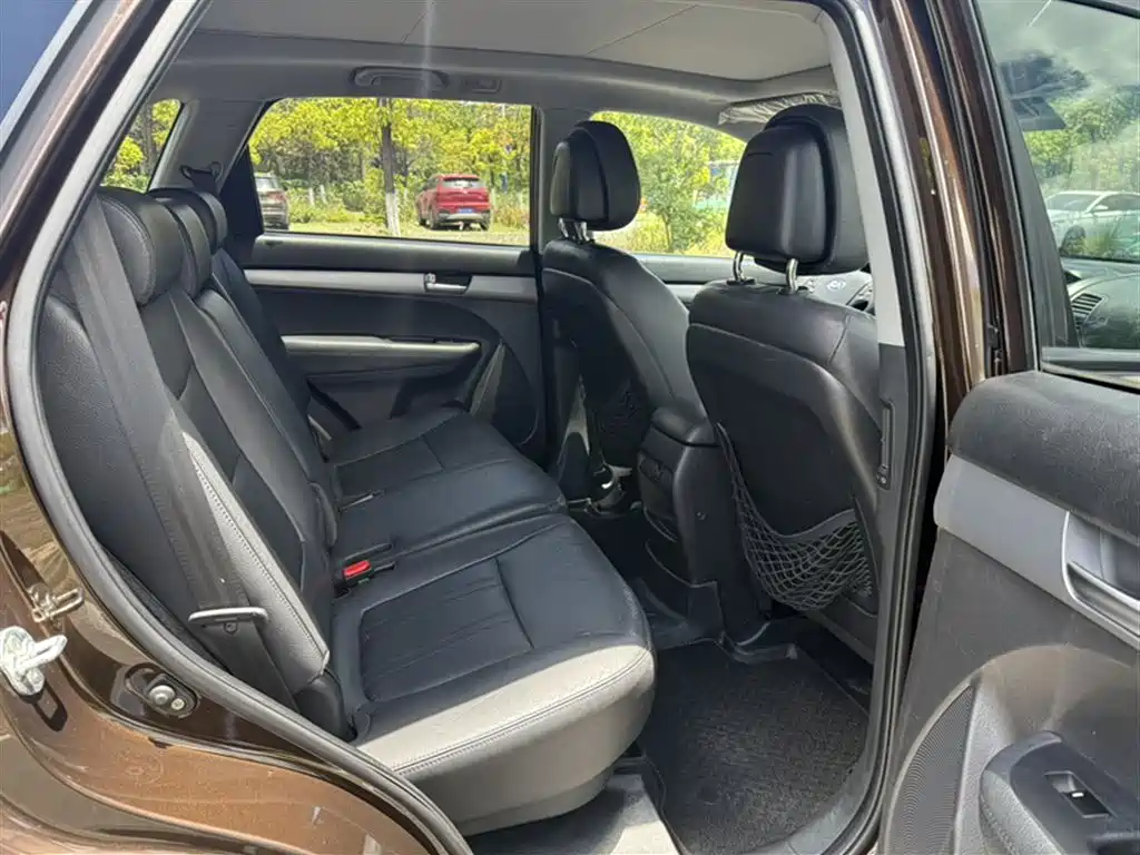 Kia Sorento 2013 2.2T 7-seat Diesel Luxury Edition фото 15