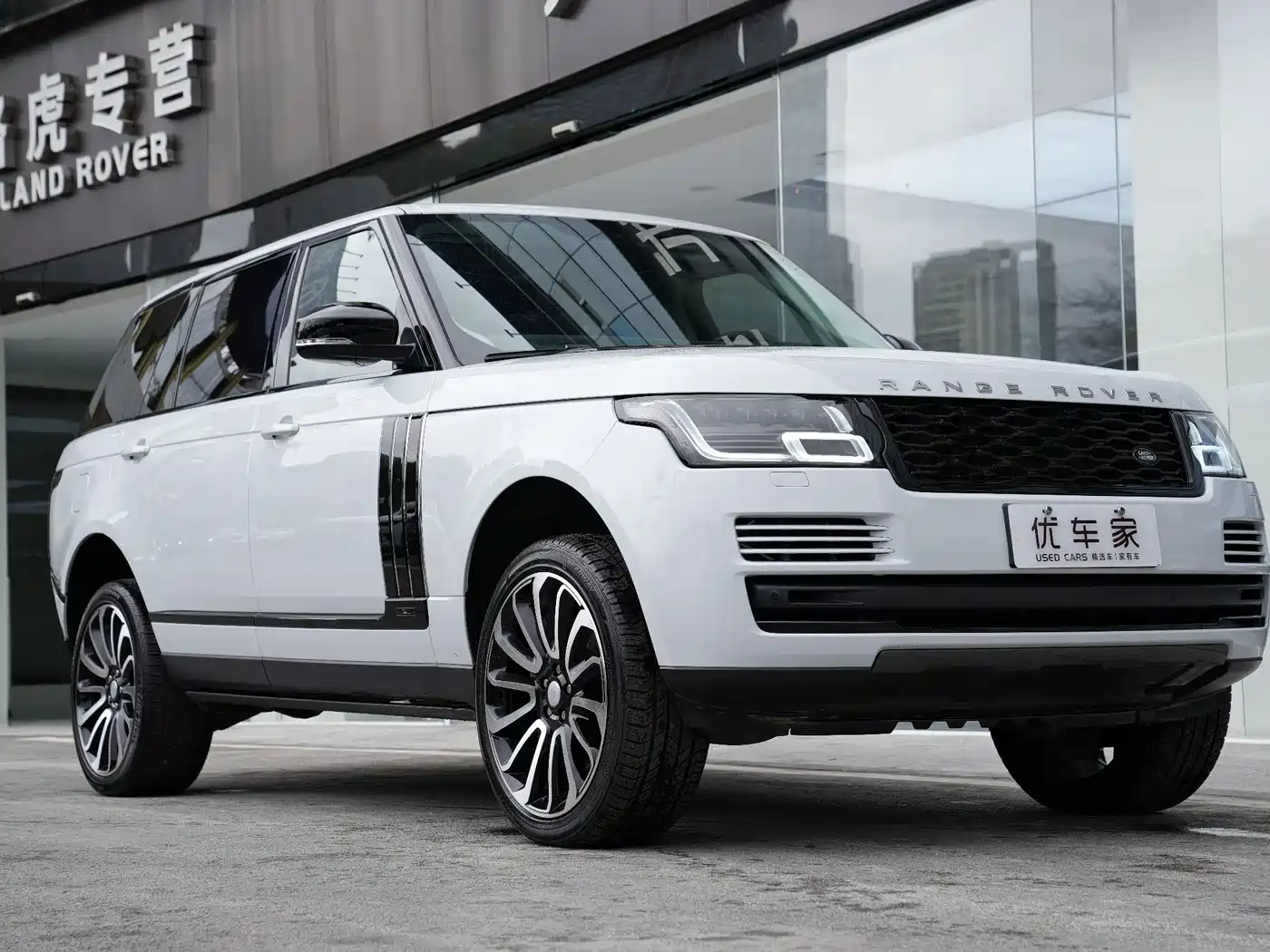 Land Rover Range Rover 2016 3.0 SC V6 Vogue LWB фото 2