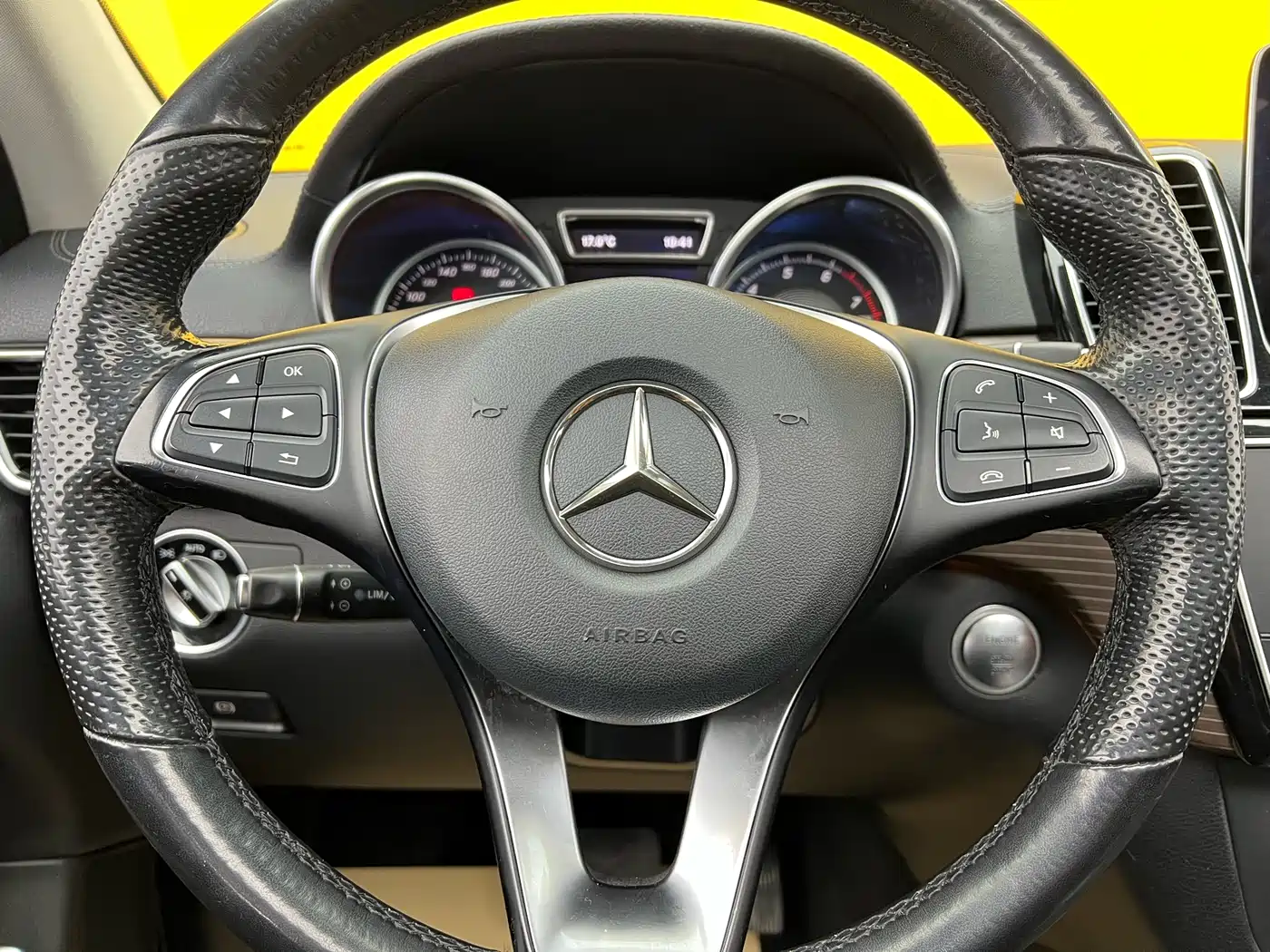 Mercedes-Benz GLE 2018 GLE 320 4MATIC Dynamic Ultimate Edition фото 12