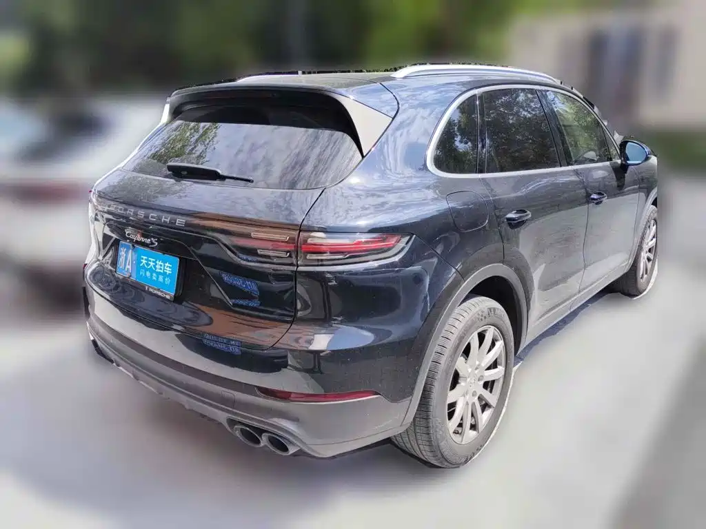 Фото 5 - Porsche Cayenne