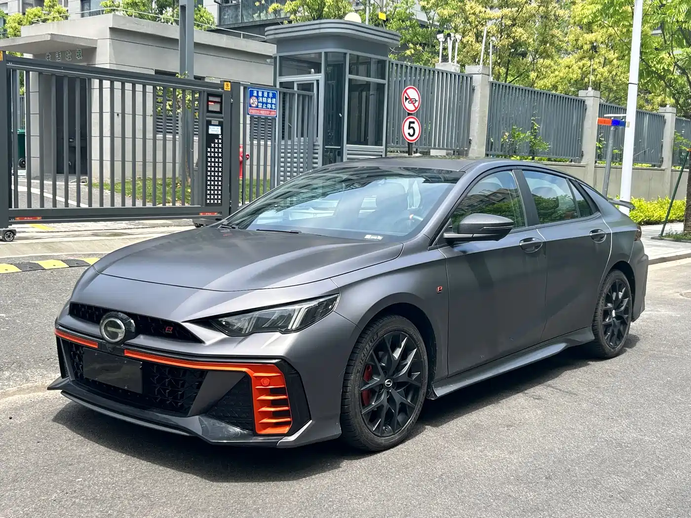 GAC Trumpchi Trumpchi Emkoo 2022 270T DCT J16 R-style Track Edition