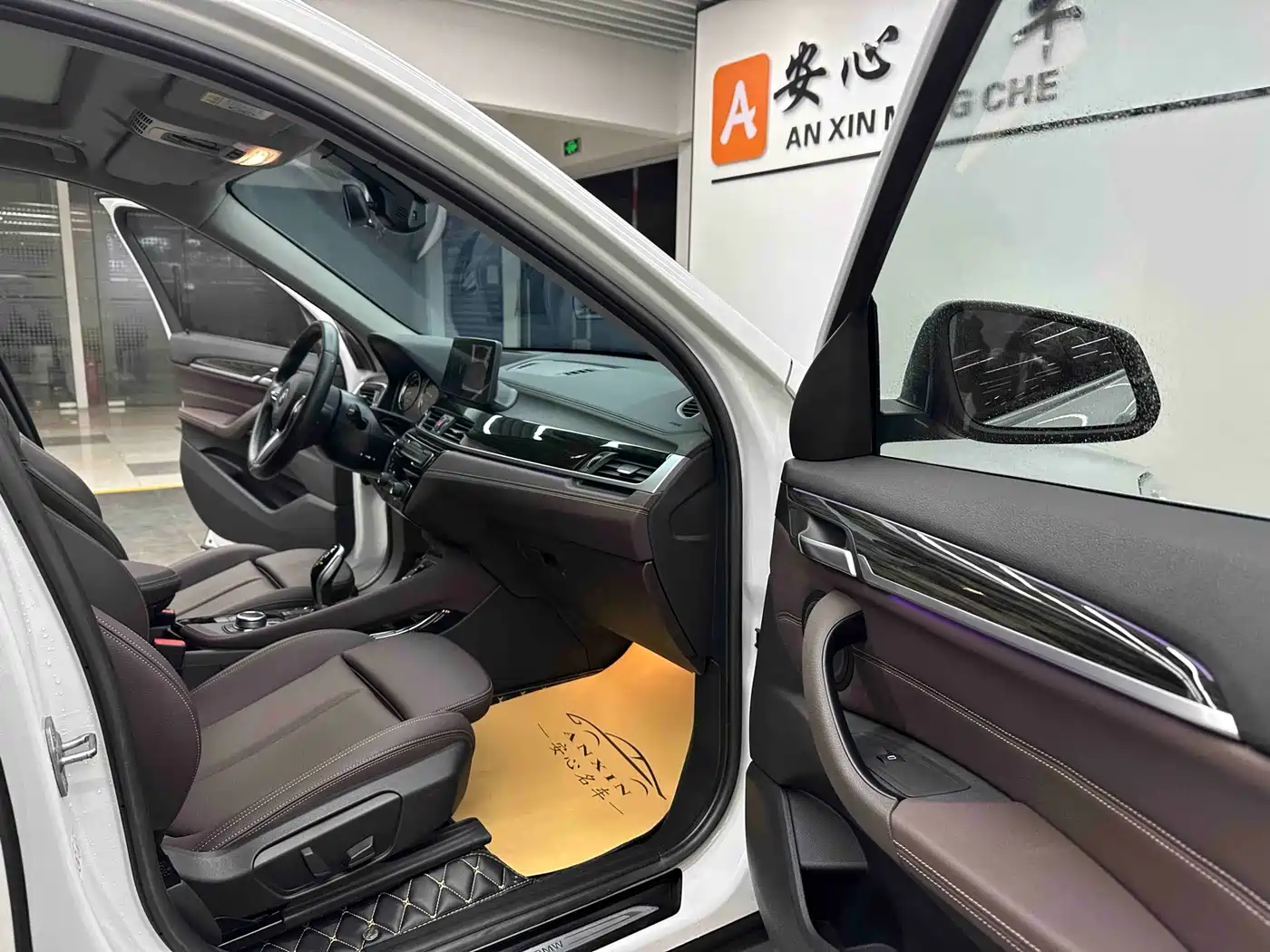 BMW X1 2020 xDrive25Li Premium Edition фото 9