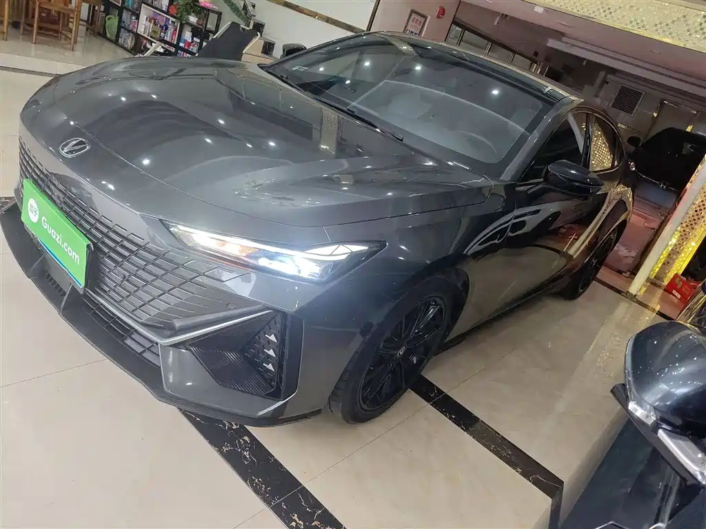 CHANGAN UNI-V