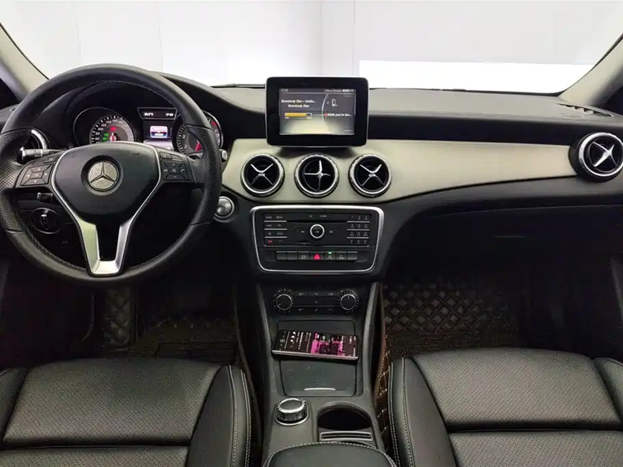 Mercedes-Benz GLA 2016 GLA 200 Fashion фото 12