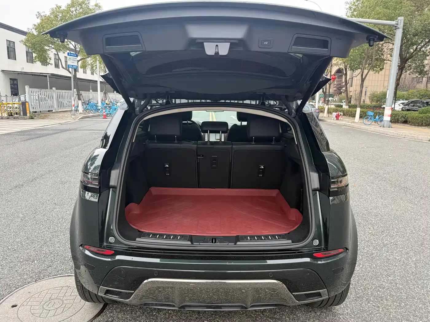 Land Rover Range Rover Evoque 2024 Range Rover Evoque L 249PS Light Master Edition фото 17