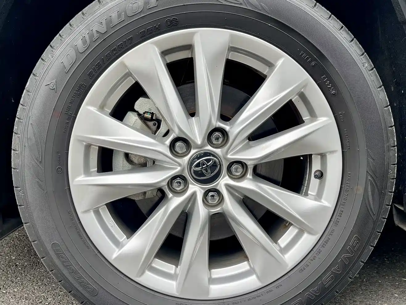 Toyota Corolla Cross 2025 2024 Model 2.0L Pioneer Edition