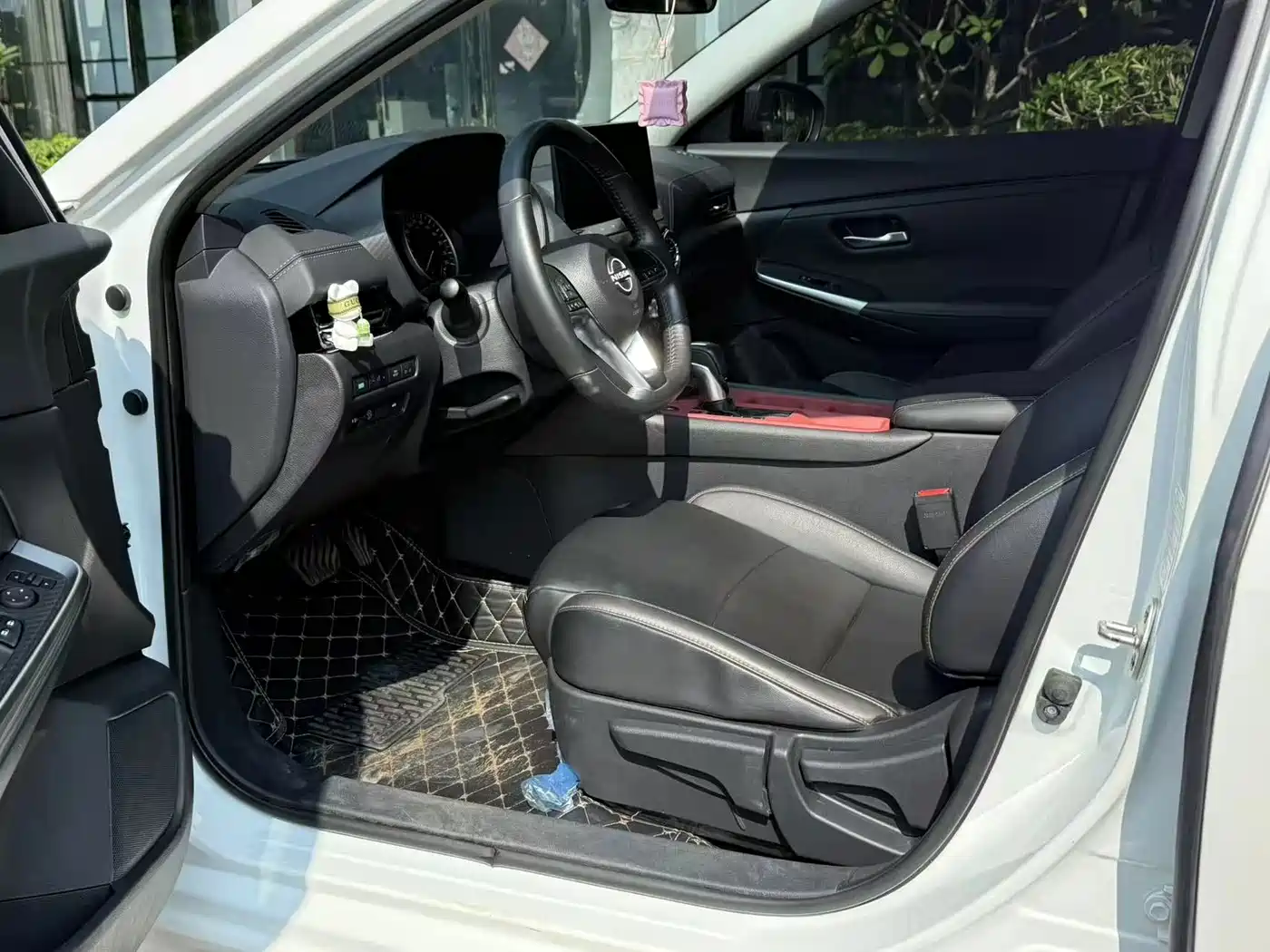 Nissan Sylphy 2024 2023 1.6L CVT Deluxe Edition