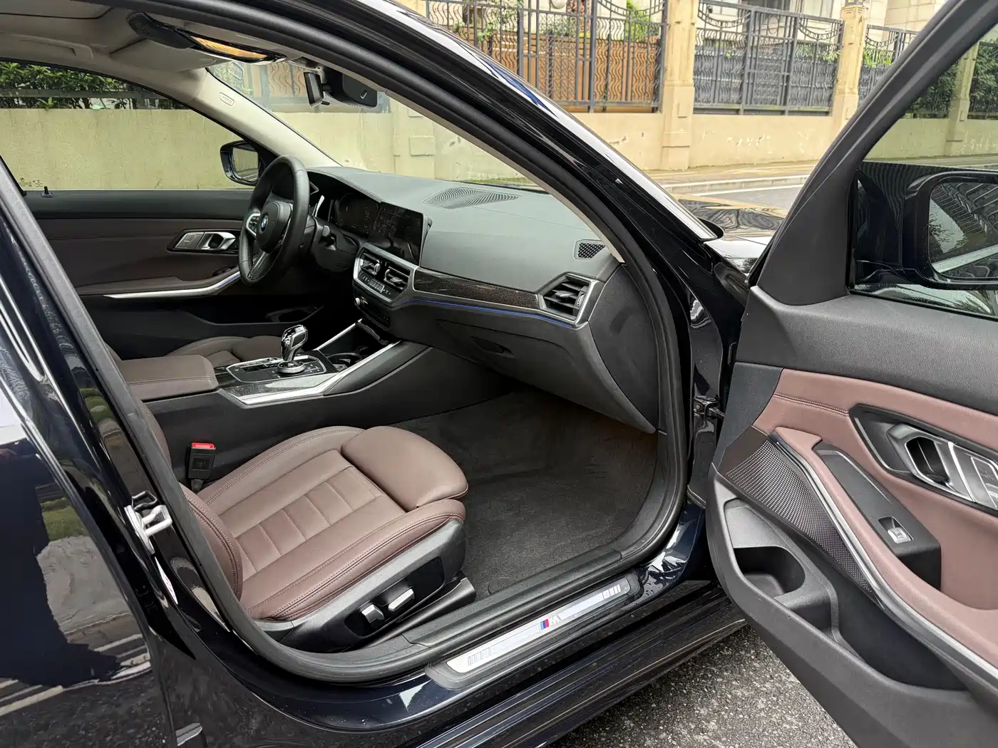 BMW 3 Series 2021 325Li M Sport Package фото 10