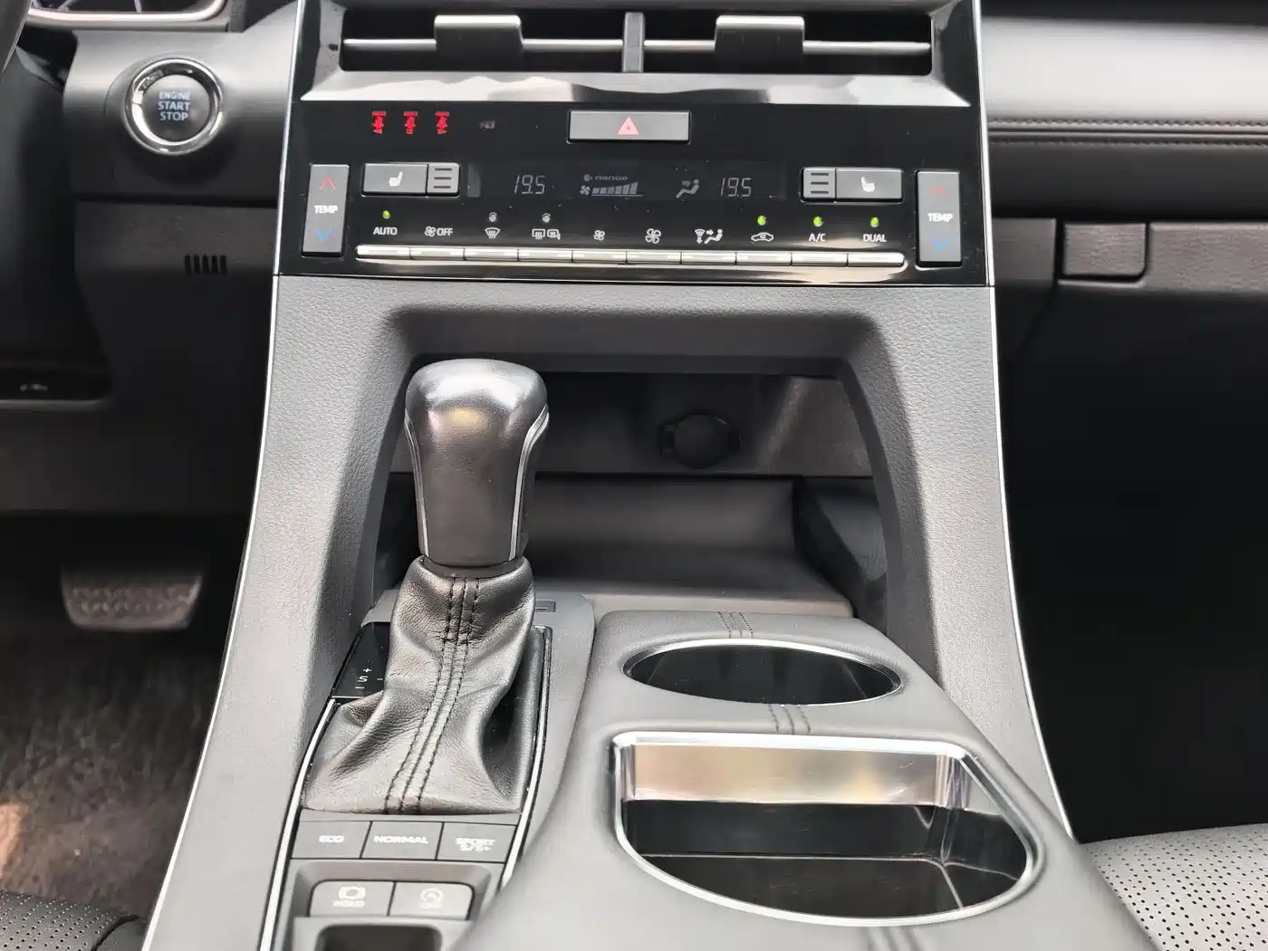 Toyota Avalon 2019 2.5L Touring Premium (China V) фото 6