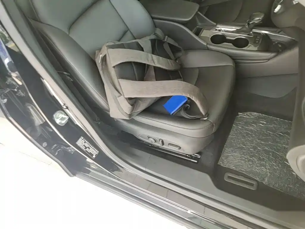 Photo 25 - Chevrolet Malibu XL