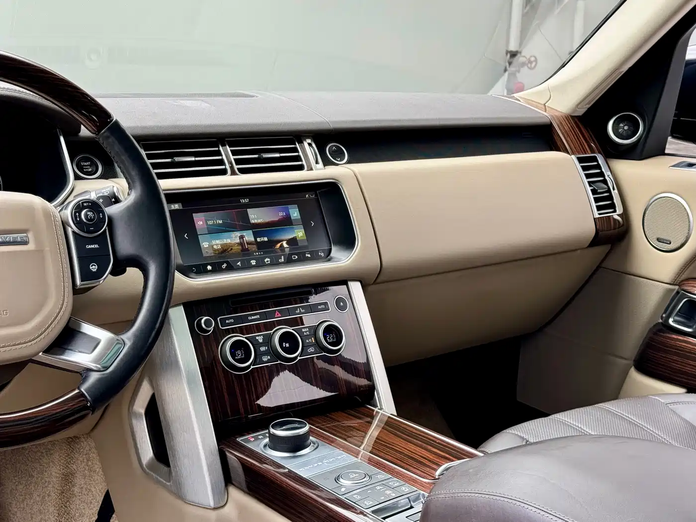 Land Rover Range Rover 2017 3.0 SC V6 Vogue фото 12