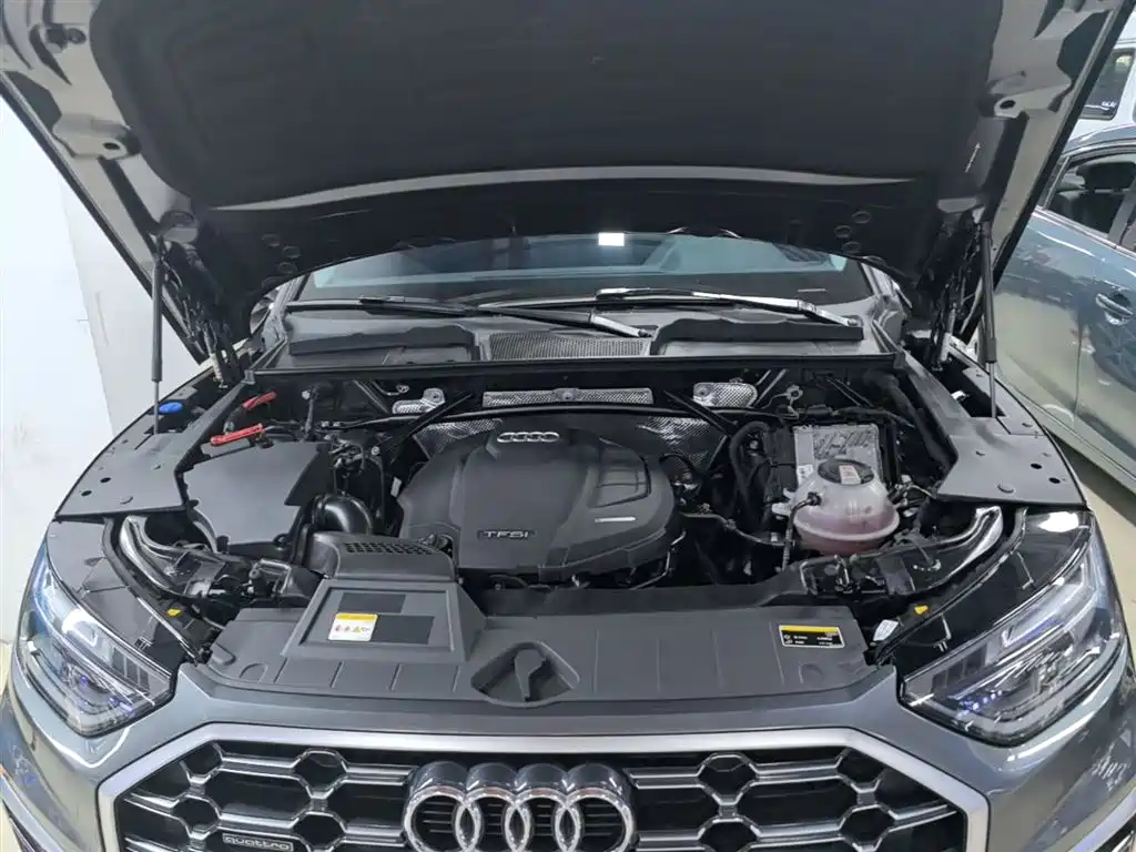 Audi Q5L 2022 Facelift 45T Luxury Dynamic фото 20