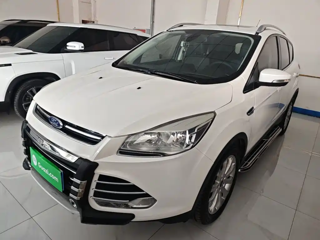 Фото 2 - Ford Kuga