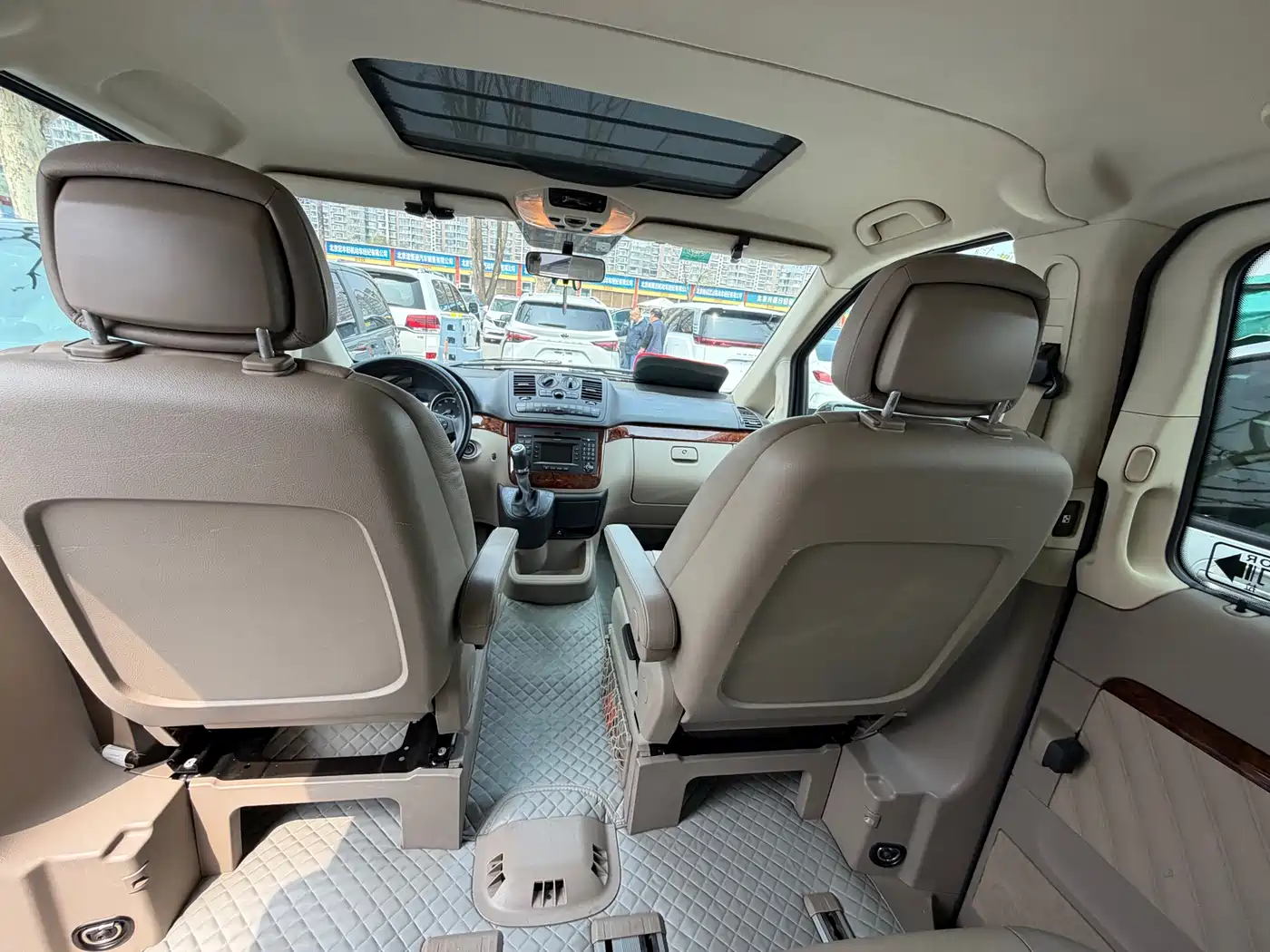 Mercedes-Benz Viano 2013 3.0L Privilege Edition фото 11