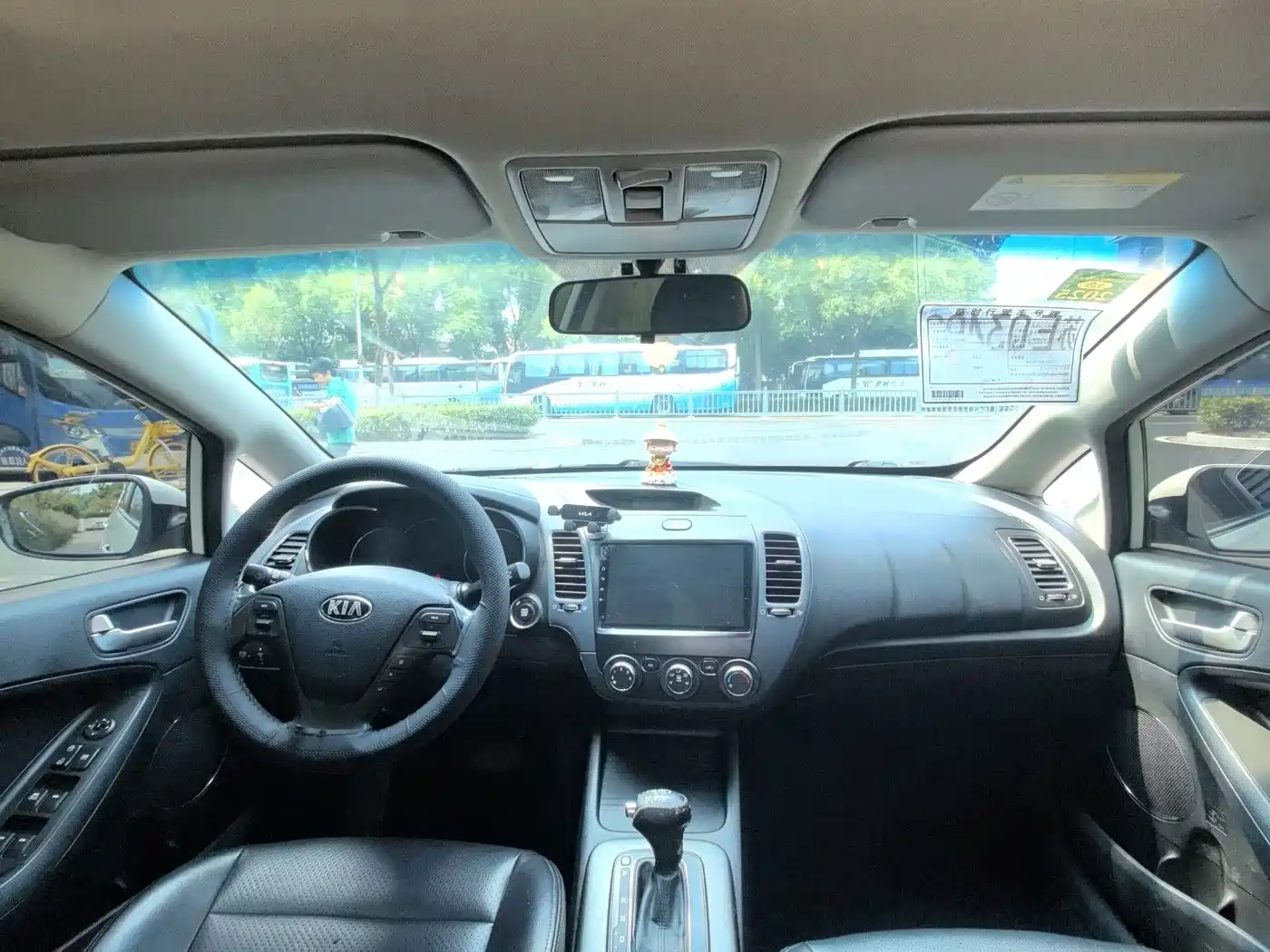 Photo 13 - Kia K3