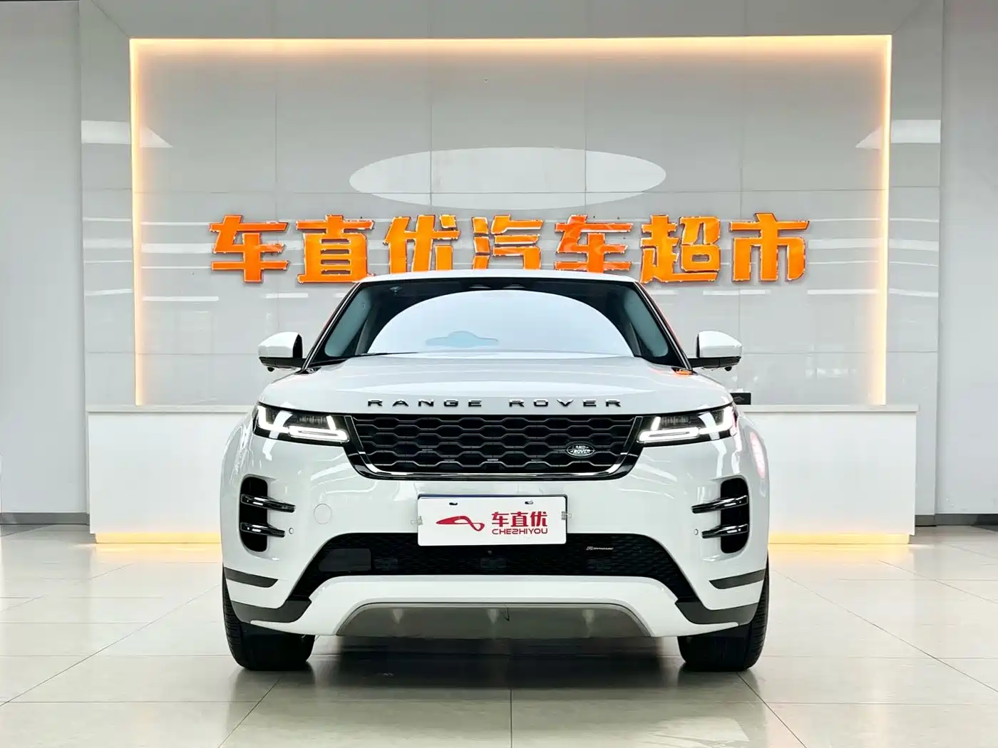Land Rover Range Rover Evoque 2023 Range Rover Evoque L 249PS Luxury Edition фото 3