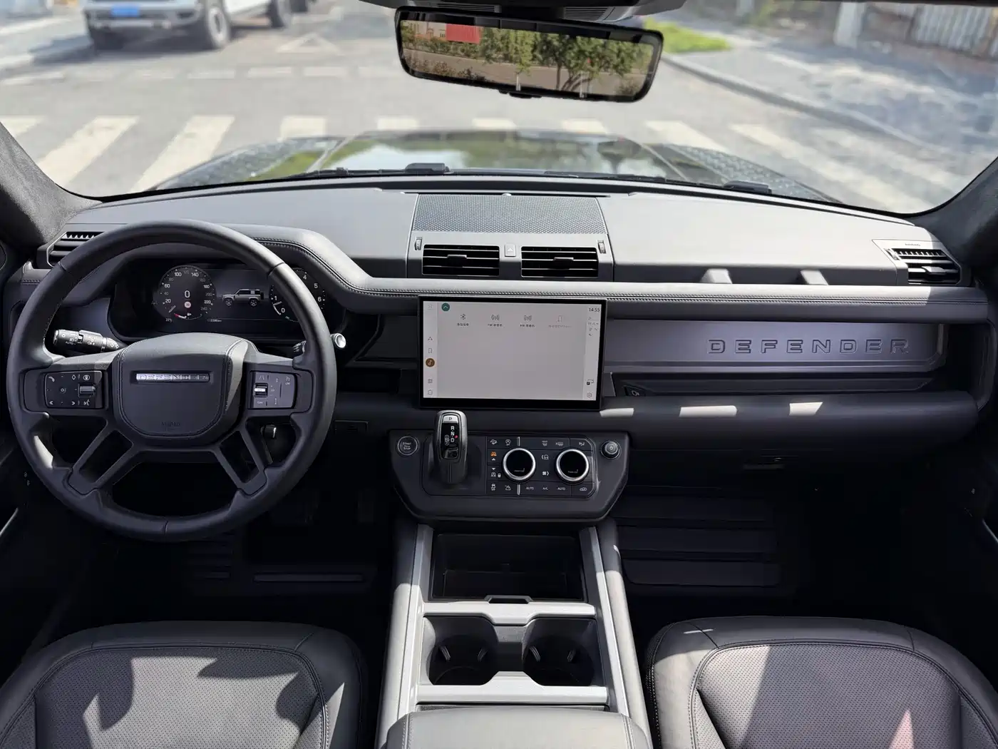 Land Rover Defender 2025 90 3.0T P400 X-Dynamic HSE фото 5