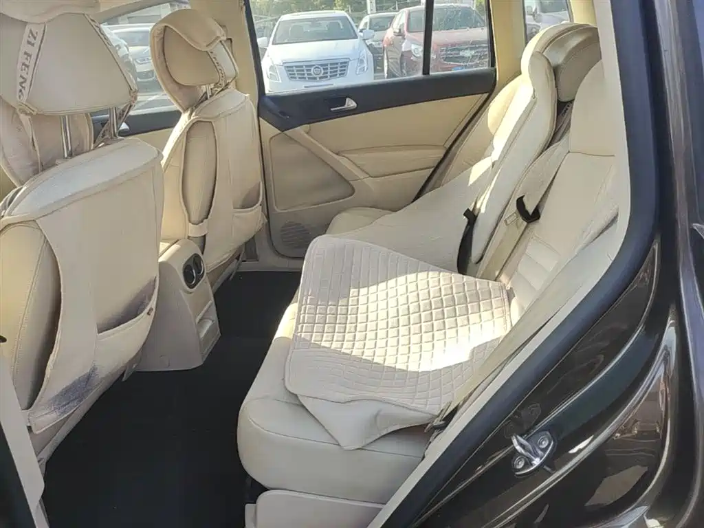 Volkswagen Tiguan 2015 1.8TSI Manual 2WD Trendline фото 17