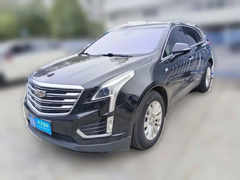 Фото 1 - Cadillac XT5