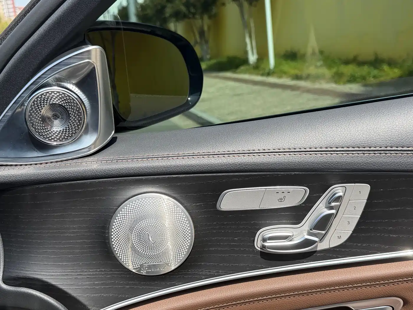 Mercedes-Benz E-Class 2023 E 300 L Luxury фото 6