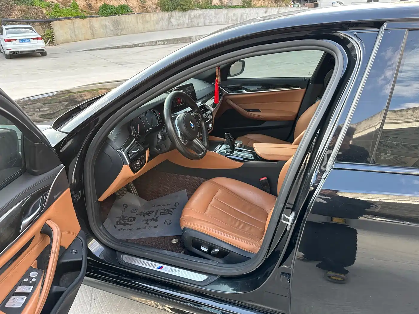 BMW 5 Series 2018 Facelift 530Li Leading M Sport Package фото 4