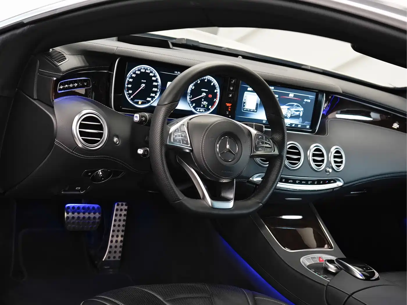 Mercedes-Benz S-Class 2017 S 500 4MATIC Coupe фото 17