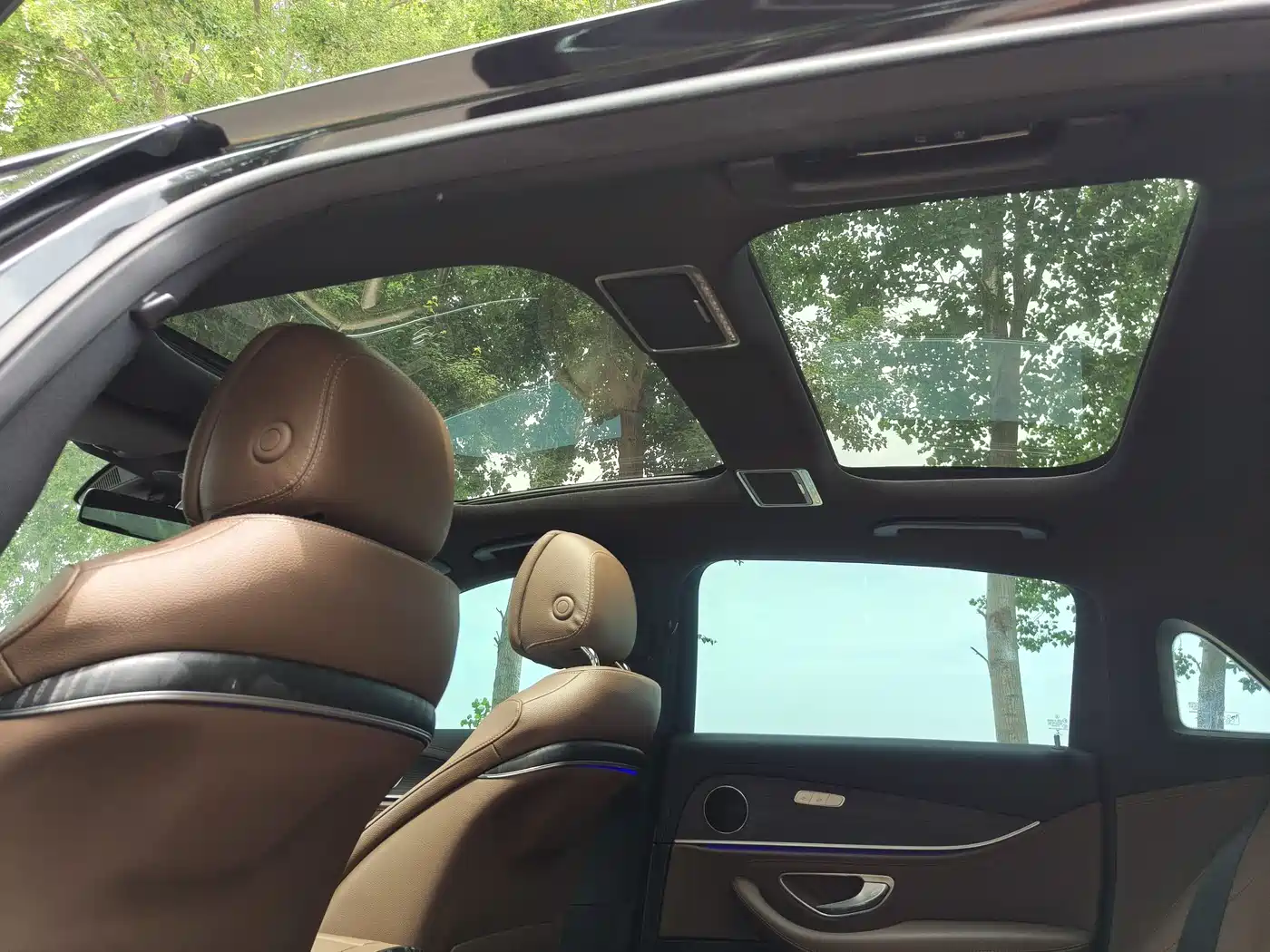 Mercedes-Benz E-Class 2021 E 300 L Fashion фото 21