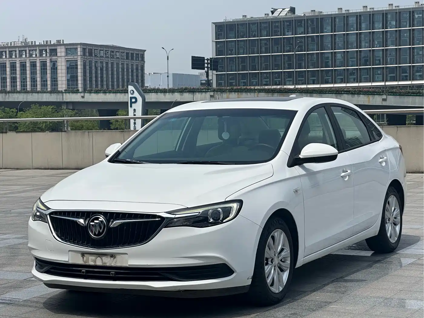 Buick Excelle 2018 15T Dual Clutch Elite (China V)