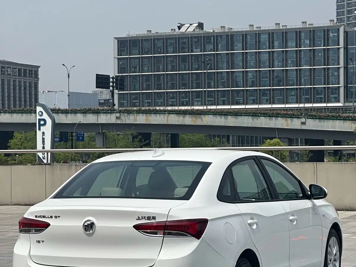 Buick Excelle 2018 15T Dual Clutch Elite (China V) фото 5