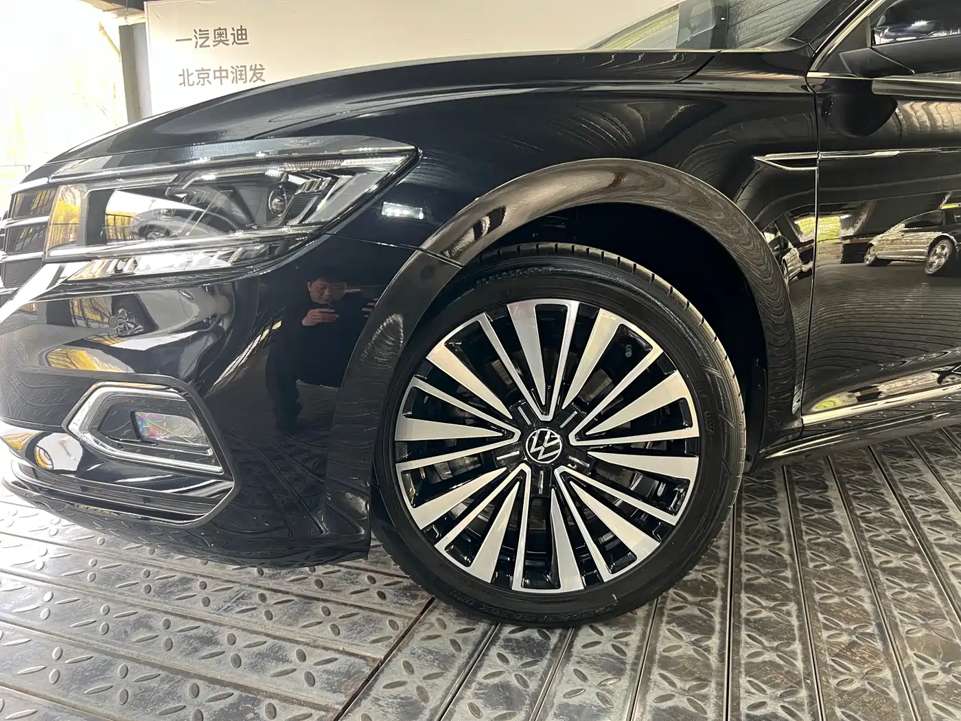 Volkswagen Passat 2020 Facelift 330TSI Luxury China VI фото 20