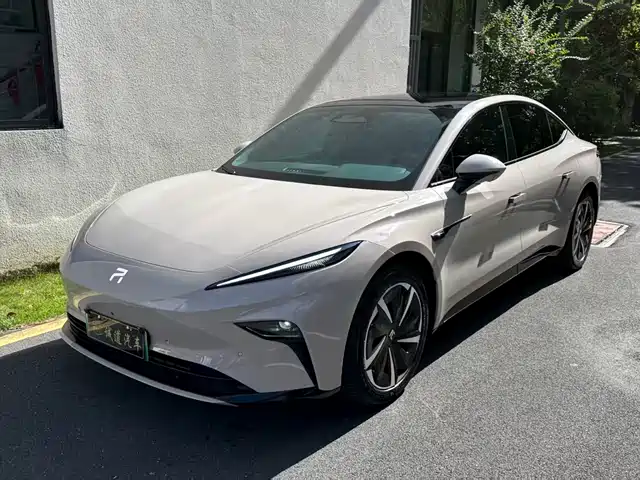 Roewe F7 Увеличенный запас хода, Pro