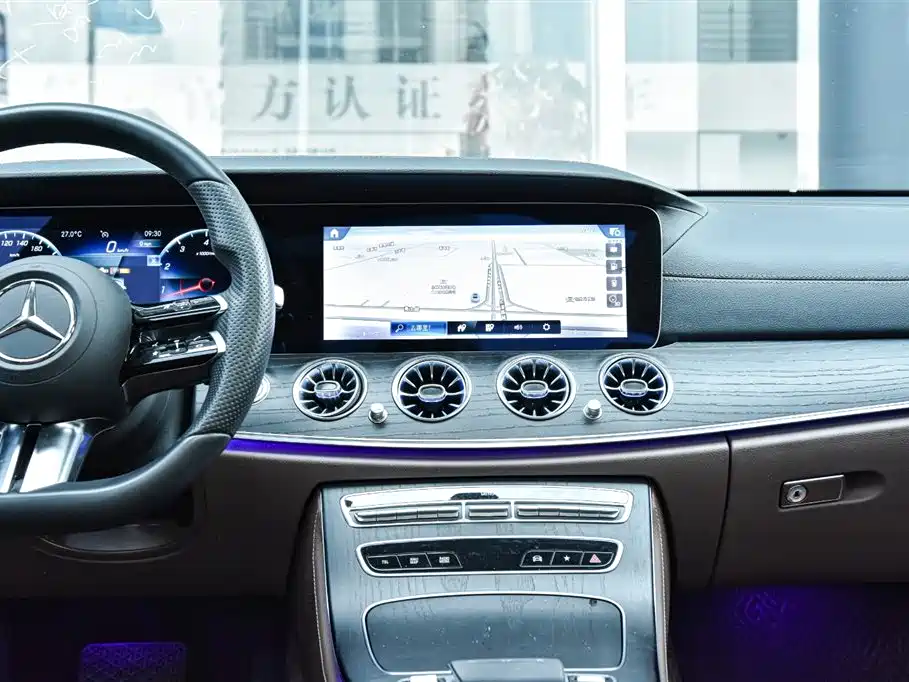 Mercedes-Benz E-Class 2022 E 300 L Sport Fashion фото 13