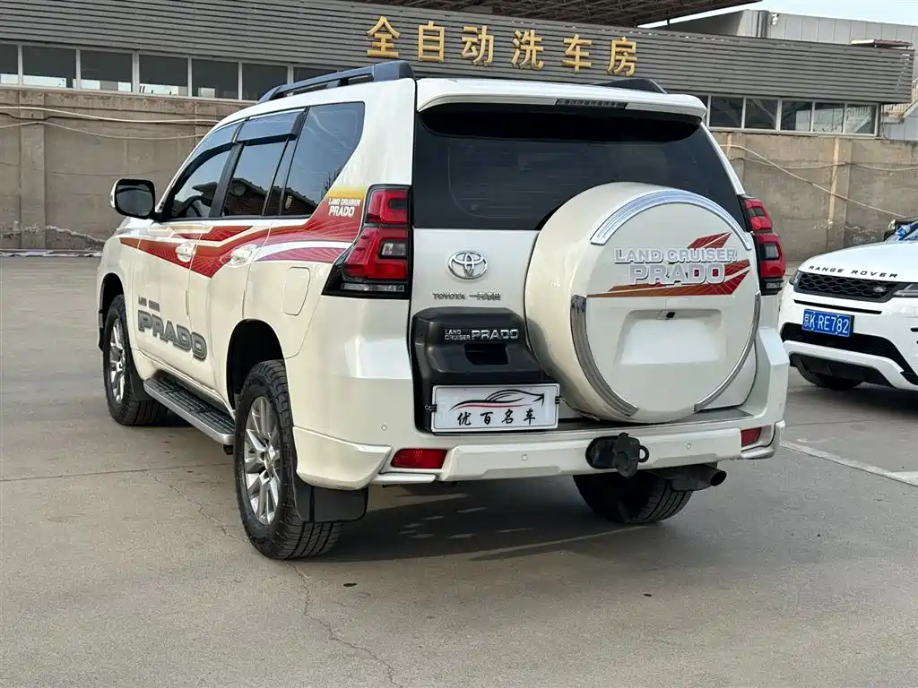 TOYOTA PRADO