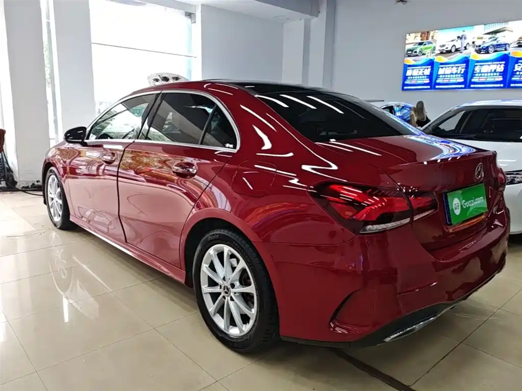 Mercedes-Benz A-Class 2020 A 200 L Sport Sedan фото 5