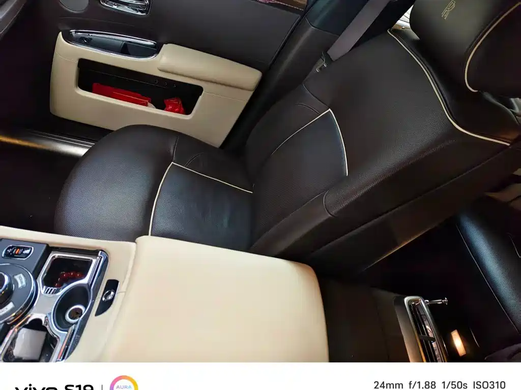 Фото 6 - Rolls-Royce Ghost