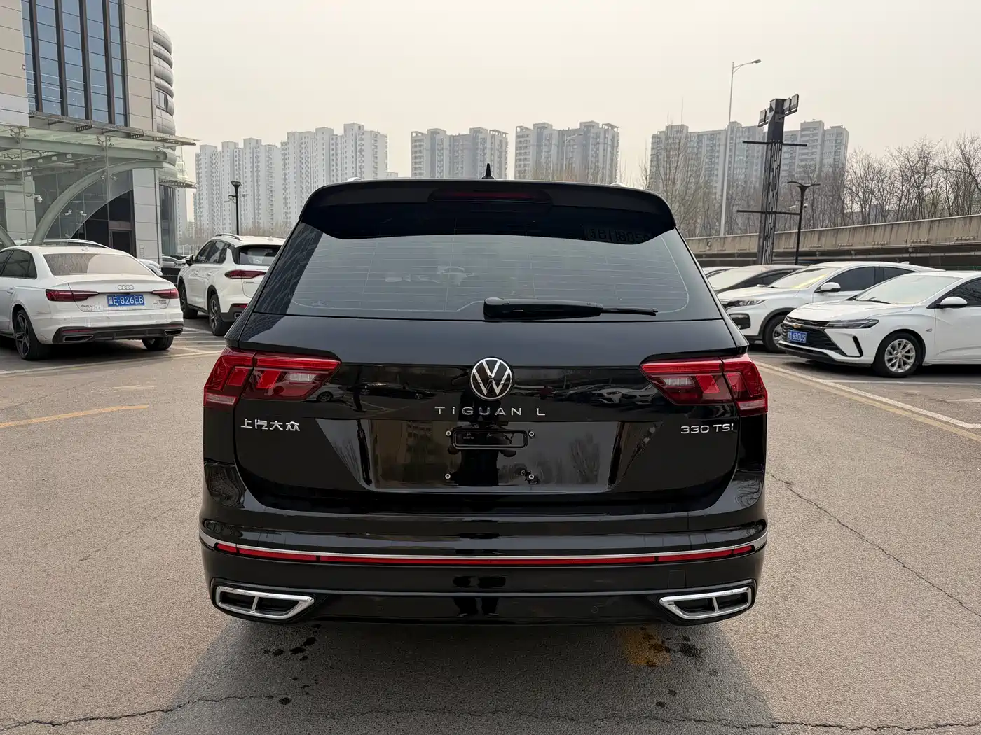 Volkswagen Tiguan L 2024 Outstanding 330TSI Auto 2WD R-Line Dragon Glory Edition фото 9
