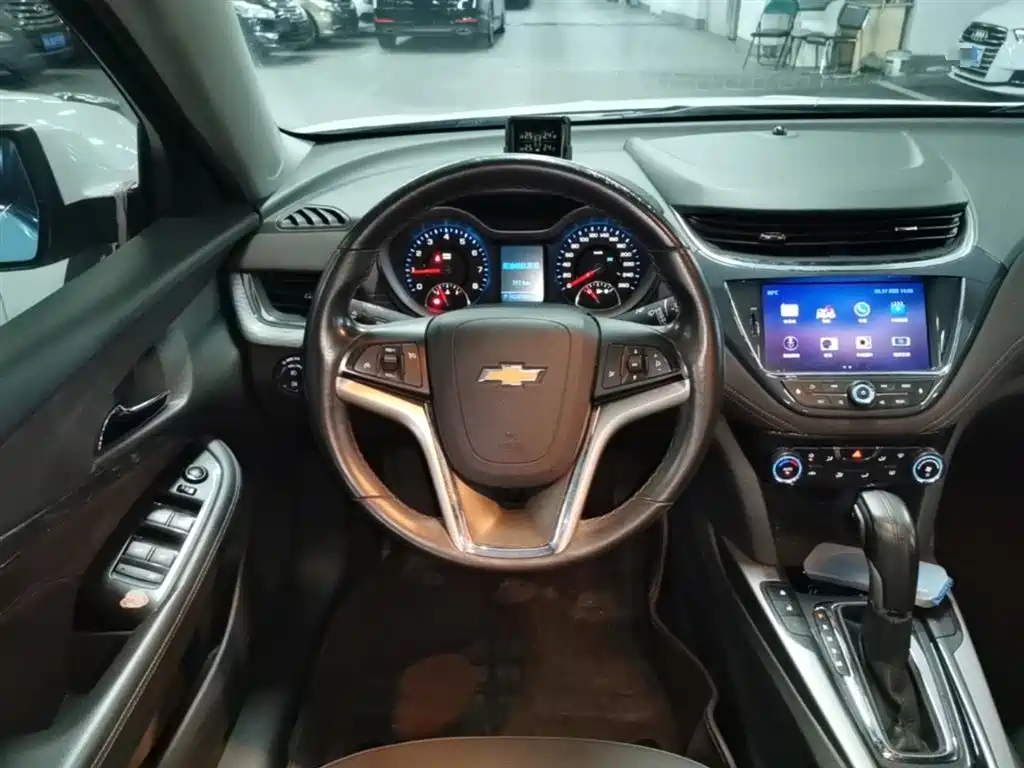 Chevrolet Malibu 2016 2.0L Automatic Luxury фото 17