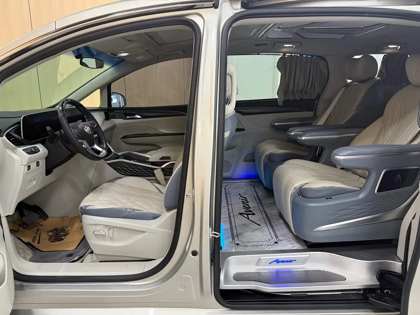 Buick GL8 2023 ES Landmaster Comfort фото 5